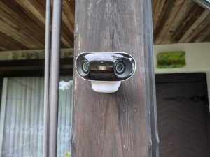 Reolink Argus 4 Pro+ Überwachungskamera montiert