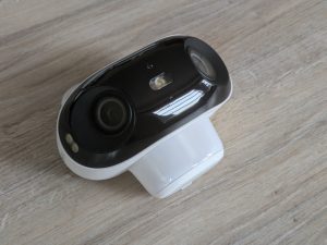 Reolink Argus 4 Pro+ Überwachungskamera von der Seite