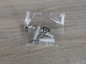 Schrauben der Reolink Argus 4 Pro+ Überwachungskamera