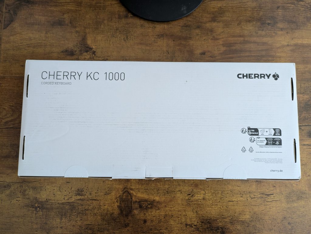 Verpackung der Cherry KC1000 Tastatur