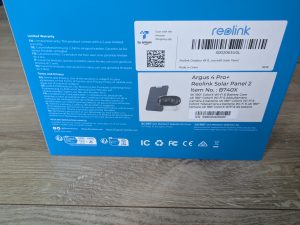 Verpackung der Reolink Argus 4 Pro+ Überwachungskamera in der Nahansicht