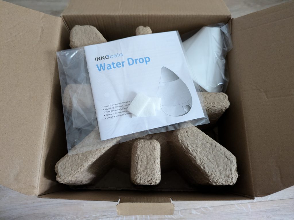 Verpackung des InnoBeta Waterdrop 2.0 Luftbefeuchters geöffnet