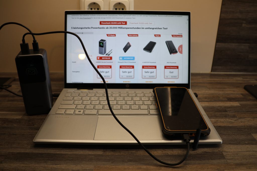 Ugreen Nexode Powerbank Test-Setup