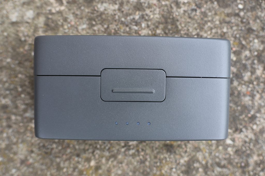 DJI Mic 2 Mikrofon Ladecase geschlossen