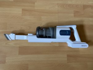 Eureka BR5 Akku-Staubsauger mit Flachsaugdüse und Pinsel