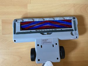 Eureka BR5 Akku-Staubsauger Detail Bodendüse Unterseite