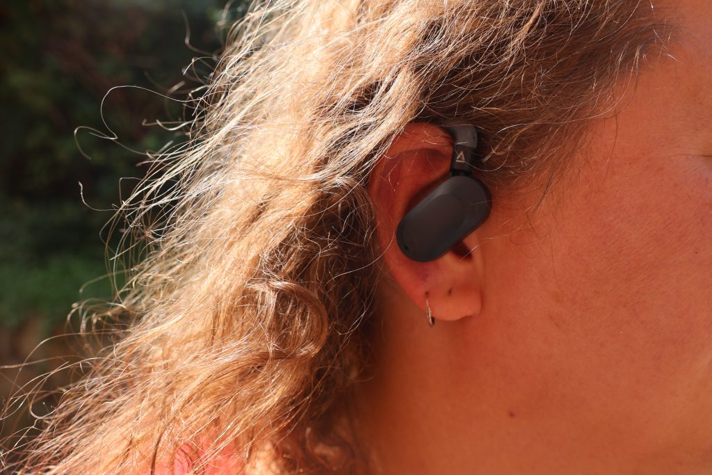 Creative Outlier Go Bluetooth-Kopfhörer Action