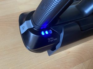 Rowenta RH98A8wo X-Force Flex 12.60 Akku-Staubsauger Ladestandanzeige am Akku