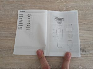 Anleitung des Grundig ProClub MS 8130 Rasierers geöffnet