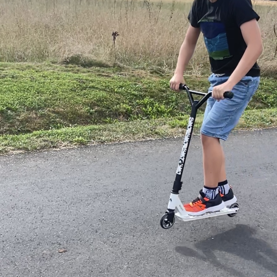 Apollo Stunt Scooter - Genius Pro Sprung