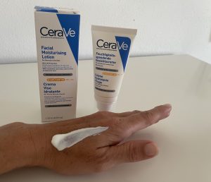 CeraVe Feuchtigkeitsspendende Gesichtscreme Textur