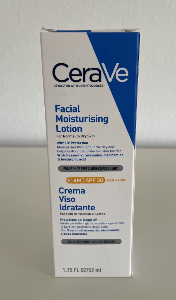 CeraVe Feuchtigkeitsspendende Gesichtscreme in der Verpackung von hinten