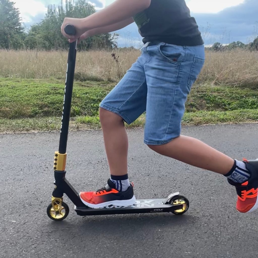 Cox Swain Stunt Scooter X-385 Fahrt