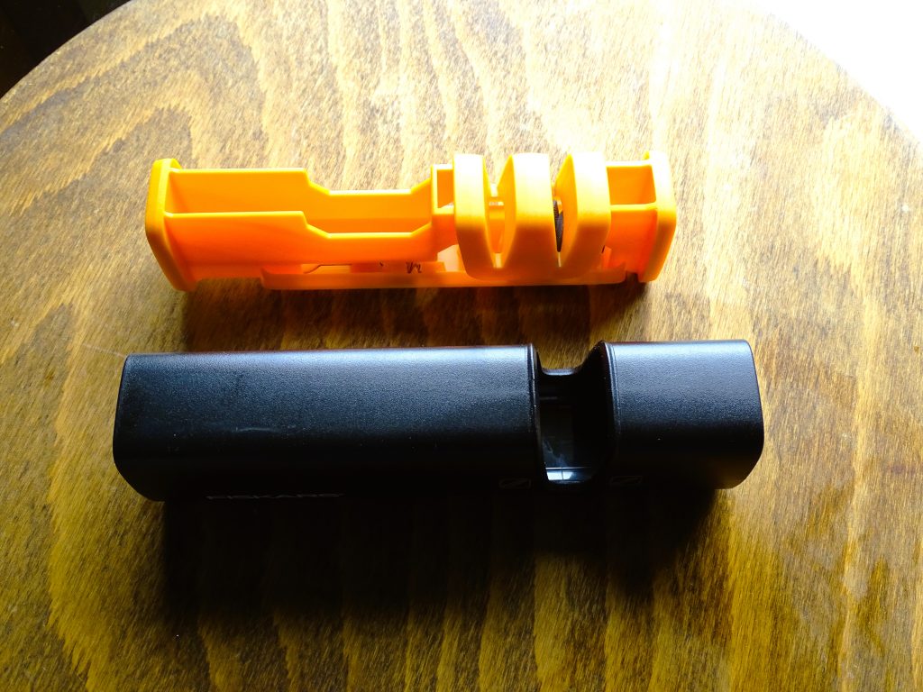 Fiskars Edge RollSharp zerlegt