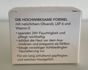 Florena 24 h Feuchtigkeit Gesichtscreme in der Verpackung von hinten