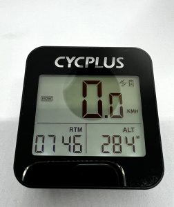 CYCPLUS G1 Fahrradcomputer angeschaltet