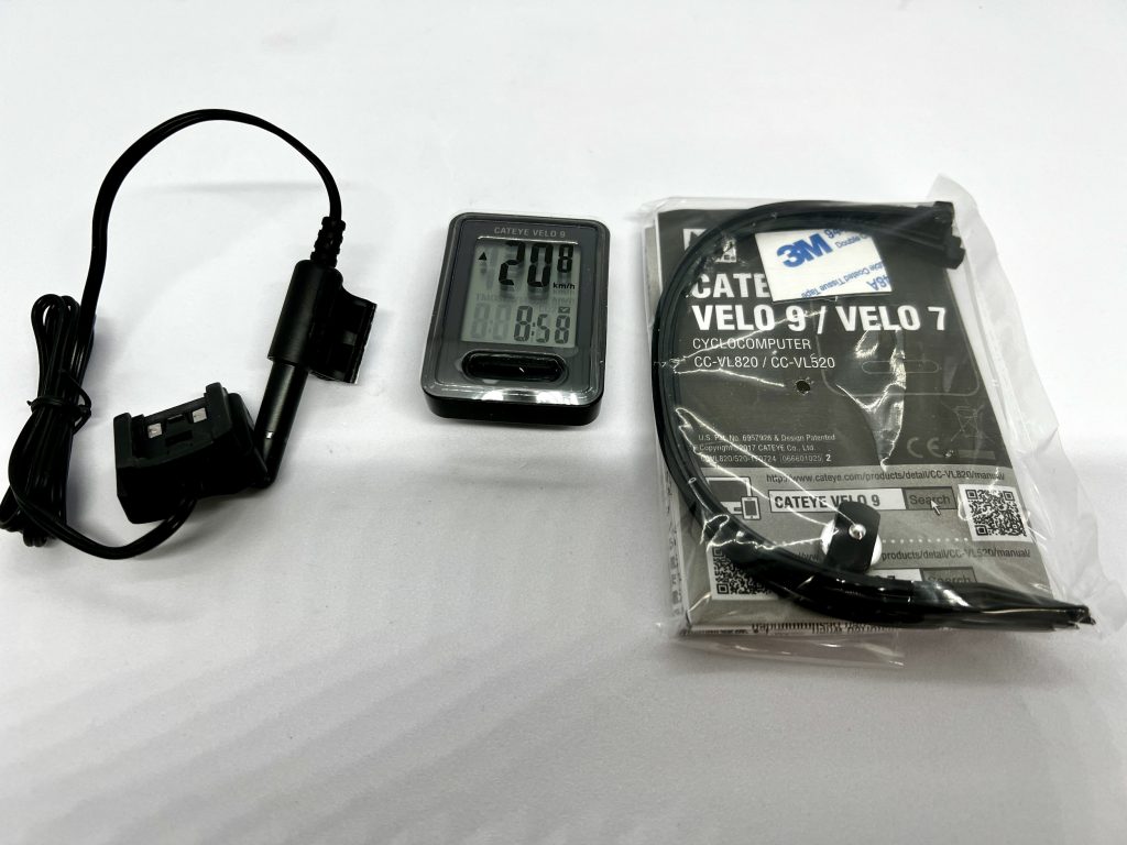 Cateye Velo 9 Fahrradcomputer mit Zubehör