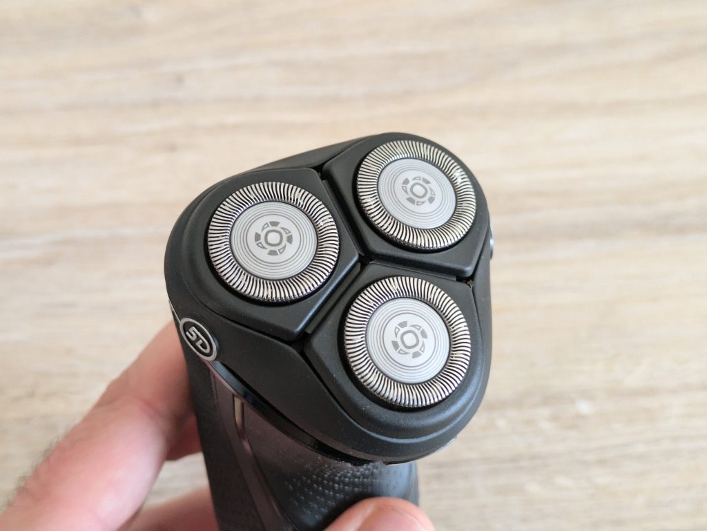 Kopf des Philips Shaver Series 3000 Modell S314500 Rasierers