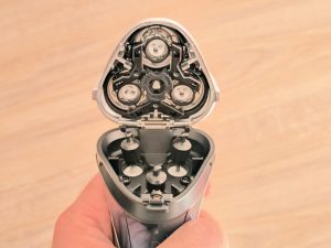 Kopf des SweetLF SWS7105 Rasierer geöffnet