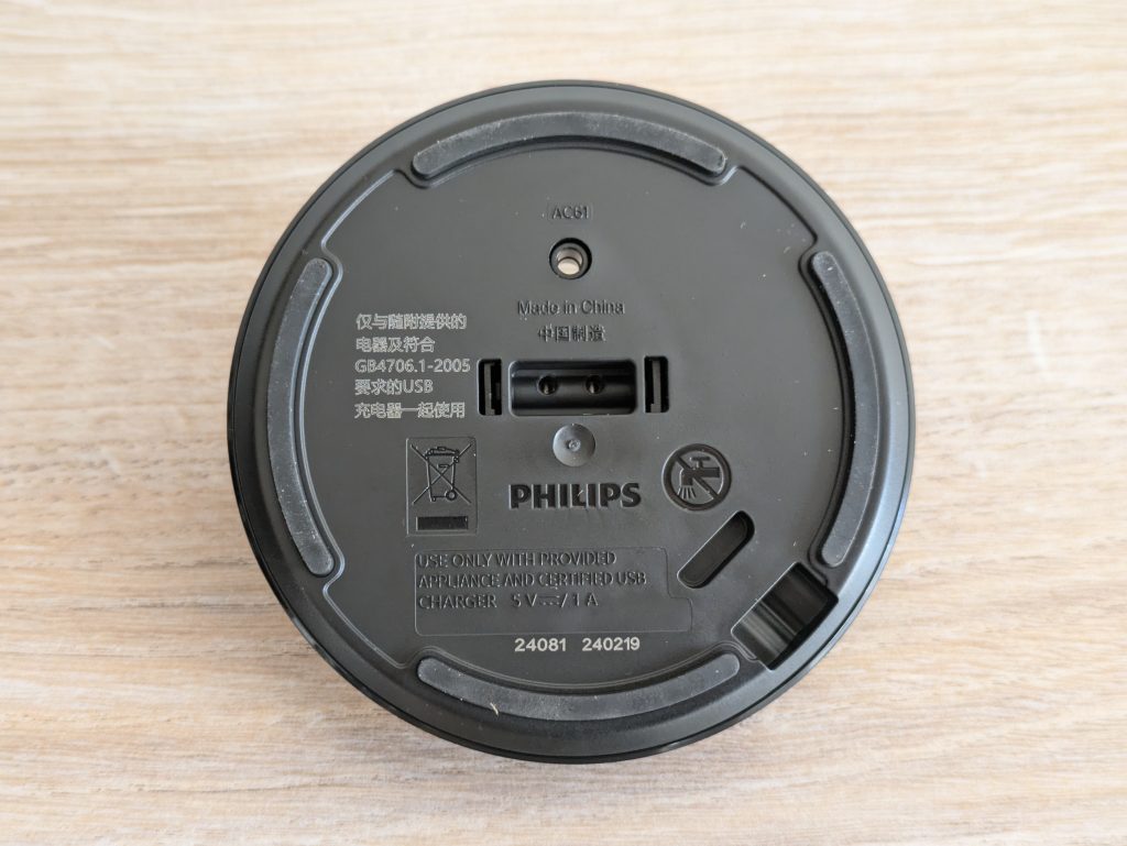 Ladestation des Philips Shaver Series 7000 Modell S788735 Rasierers von unten