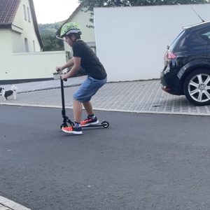 Land SurferPro Stunt-Scooter Kurvenlage