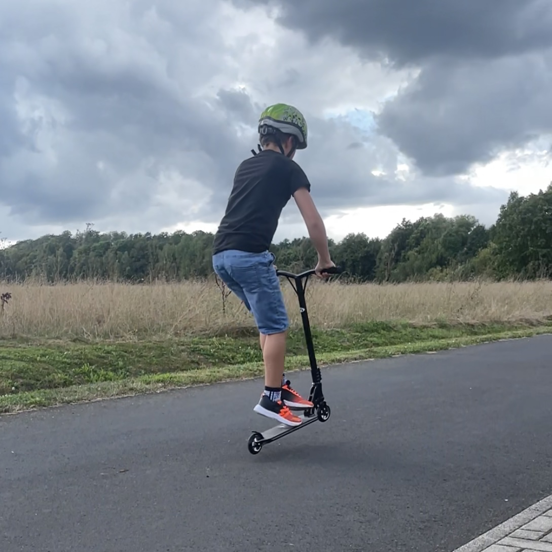 Land SurferPro Stunt-Scooter Stunt