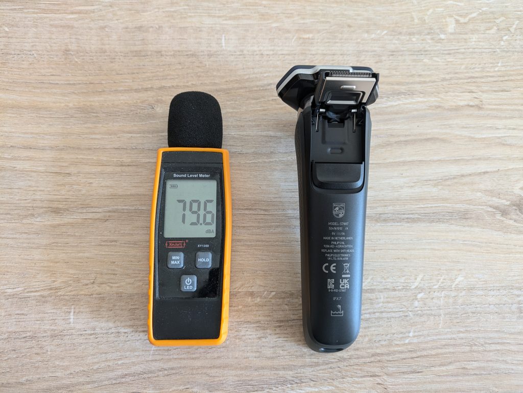 Lautstärke des Trimmers des Philips Shaver Series 7000 Modell S788735 Rasierers