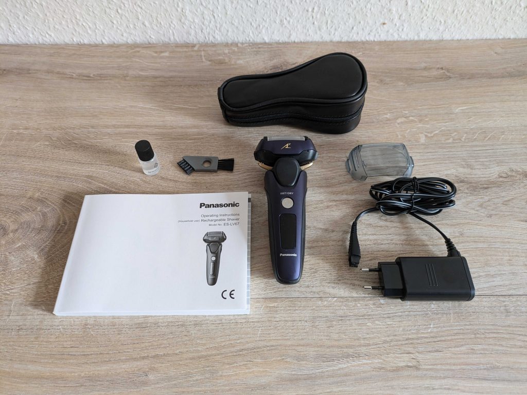 Lieferumfang des Panasonic ES-LV67A803 Rasierers