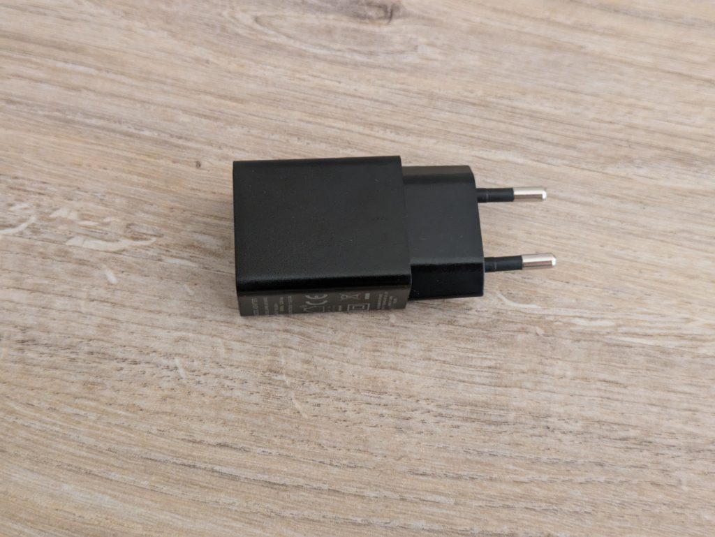 Netzadapter des SweetLF SWS7105 Rasierers