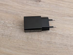 Netzadapter des SweetLF SWS7105 Rasierers