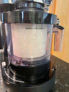 Ninja CREAMi NC300EU Eismaschine im Einsatz