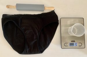 NoBlood Edda Periodenunterwäsche Vorbereitungen für den Wassertest