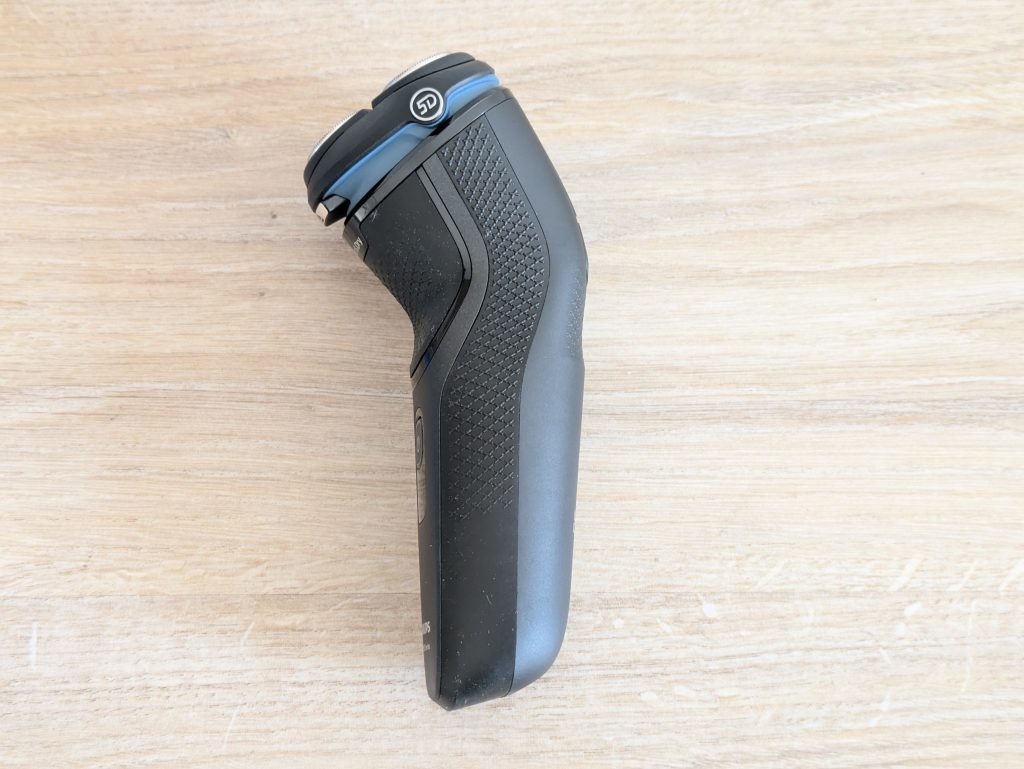 Philips Shaver Series 3000 Modell S314500 Rasierer von links
