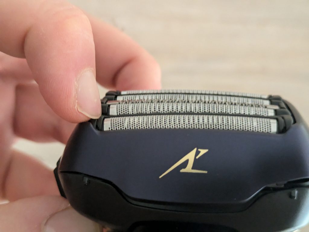 Scherkopf des Panasonic ES-LV67A803 Rasierer in der Nahansicht