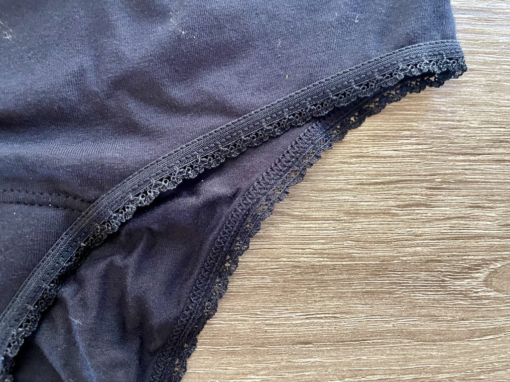 Schiesser Secret Care Periodenunterwäsche Nahaufnahme der Nähte