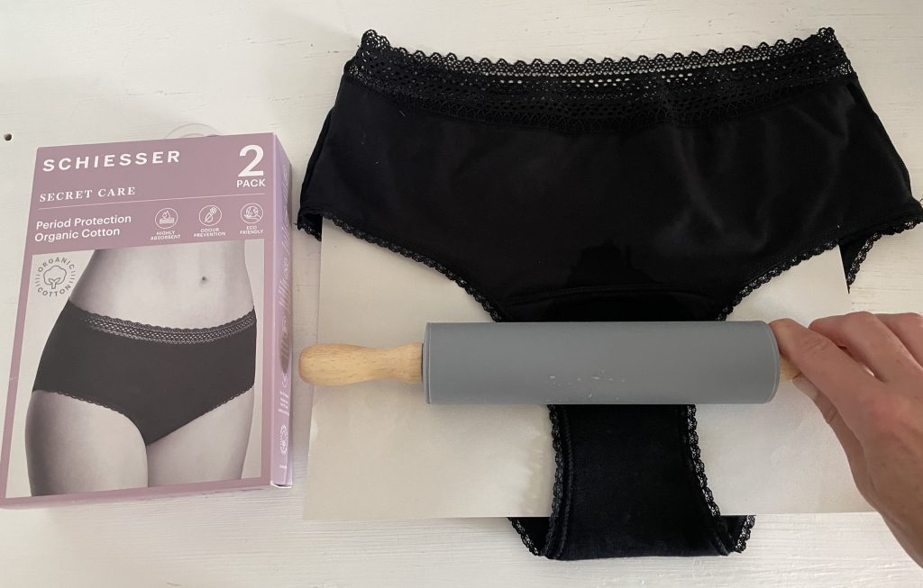 Schiesser Secret Care Periodenunterwäsche Test Auslaufschutz mit Teigrolle