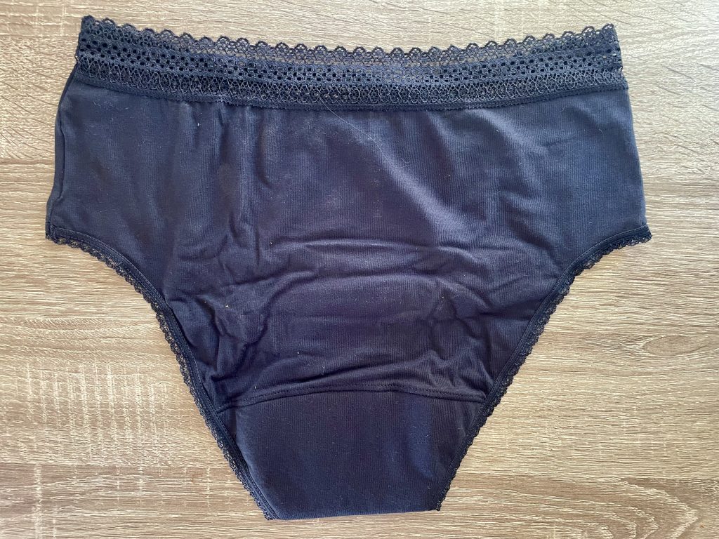 Schiesser Secret Care Periodenunterwäsche von hinten