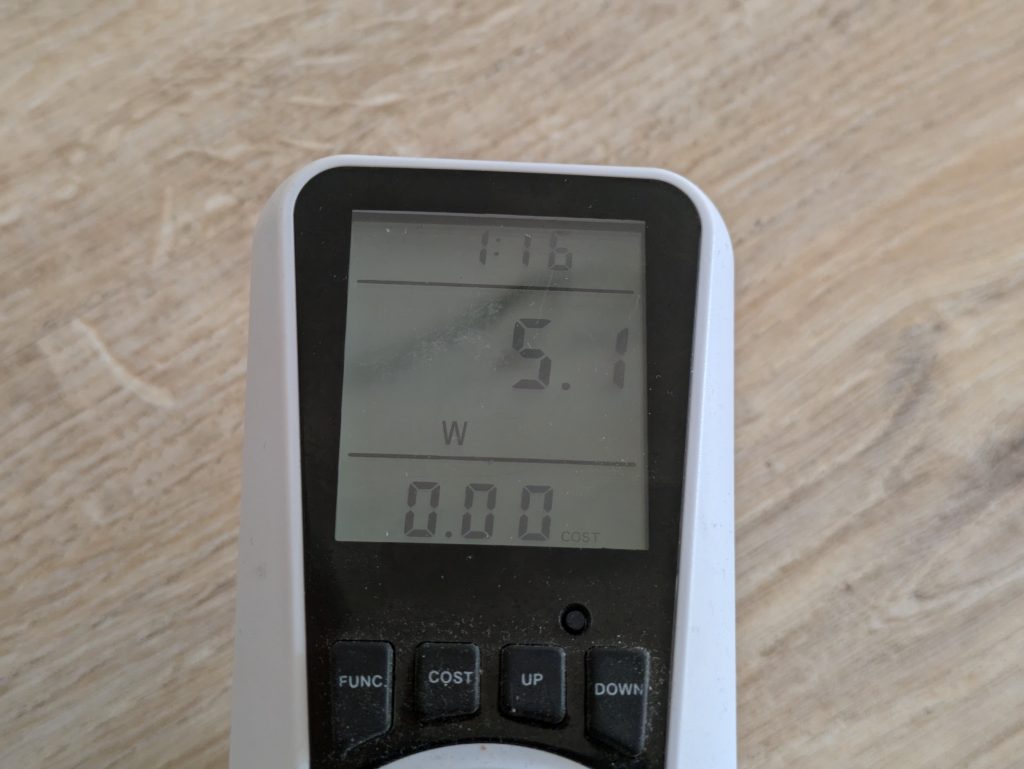 Stromverbrauch des Braun Series 5 51-R1000s Rasierers beim Laden