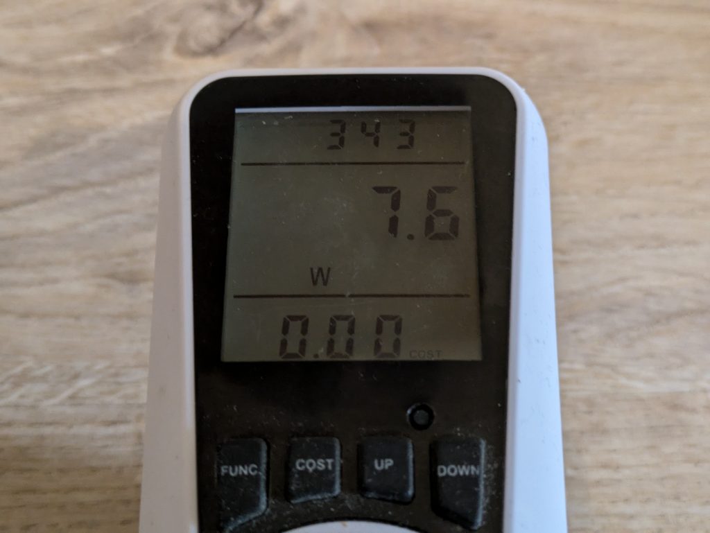 Stromverbrauch des Panasonic ES-LV67A803 Rasierers beim Laden