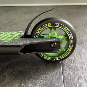 Stunt-Scooter Kickless 510432 von Schildkröt Bremse