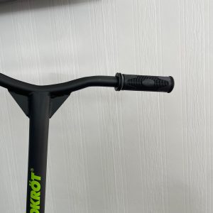 Stunt-Scooter Kickless 510432 von Schildkröt Lenker