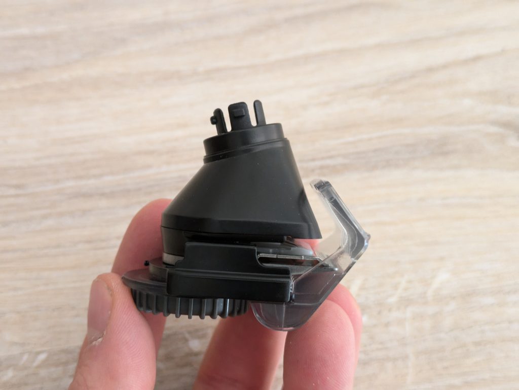 Trimmer des Hatteker ‎RSCW 9658 Rasierers von der Seite