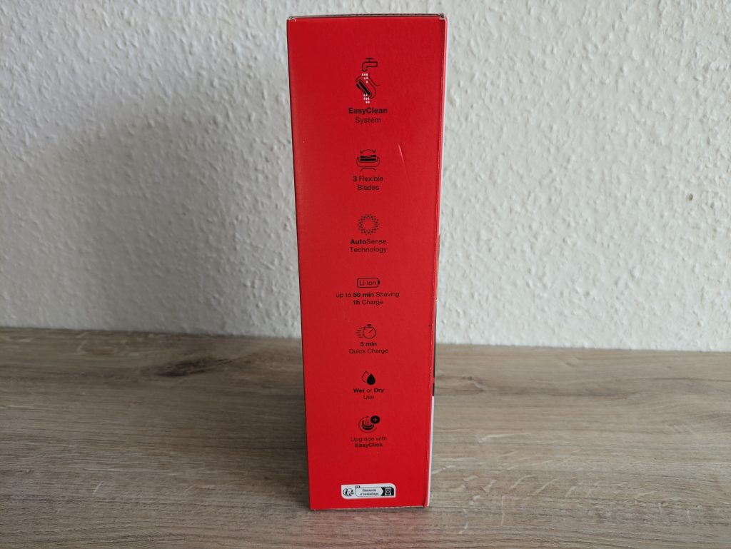 Verpackung des Braun Series 5 51-R1000s Rasierers von der linken Seite