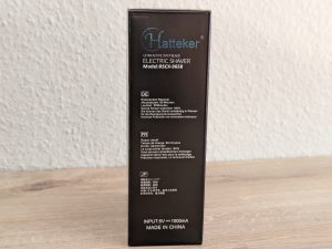 Verpackung des Hatteker ‎RSCW 9658 Rasierers von rechts