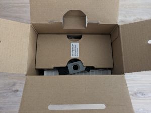 Verpackung des Panasonic ES-LV67A803 Rasierers geöffnet