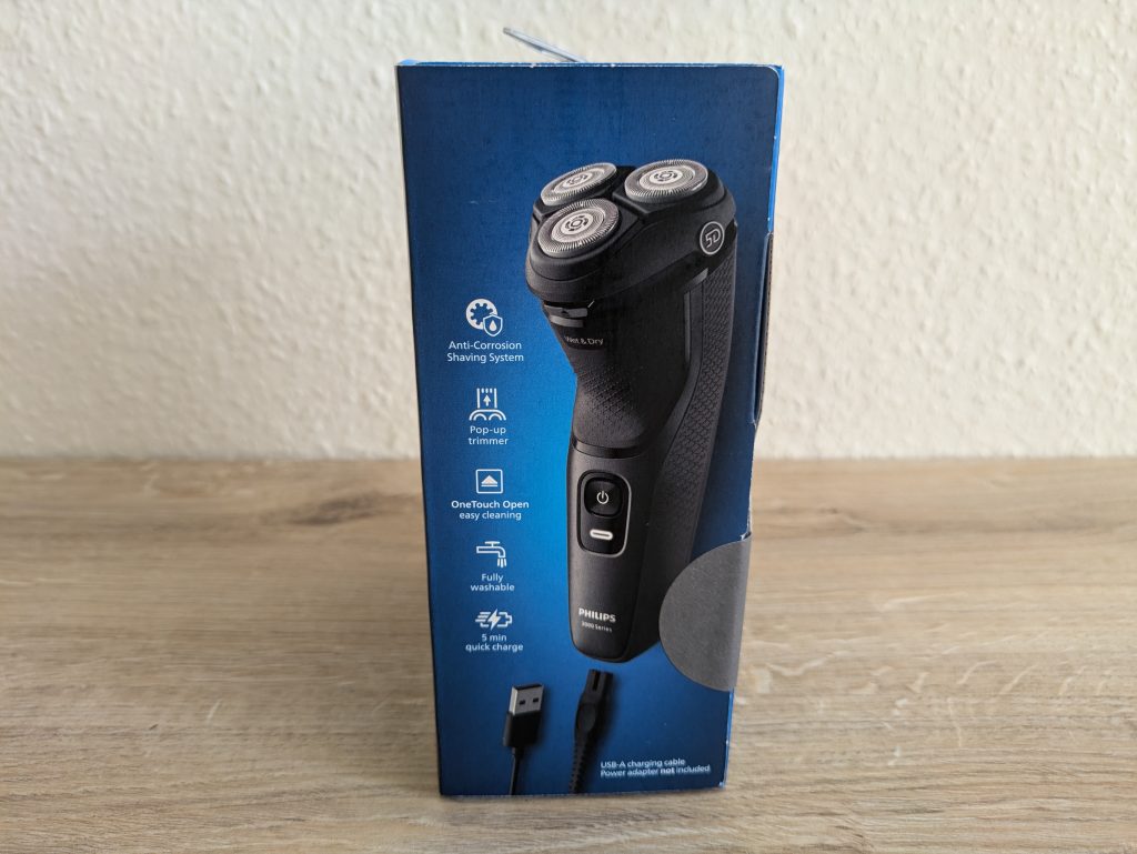 Verpackung des Philips Shaver Series 3000 Modell S314500 Rasierers von links