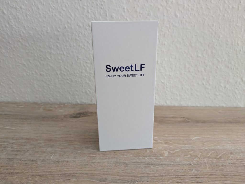 Verpackung des SweetLF SWS7105 Rasierers von vorne