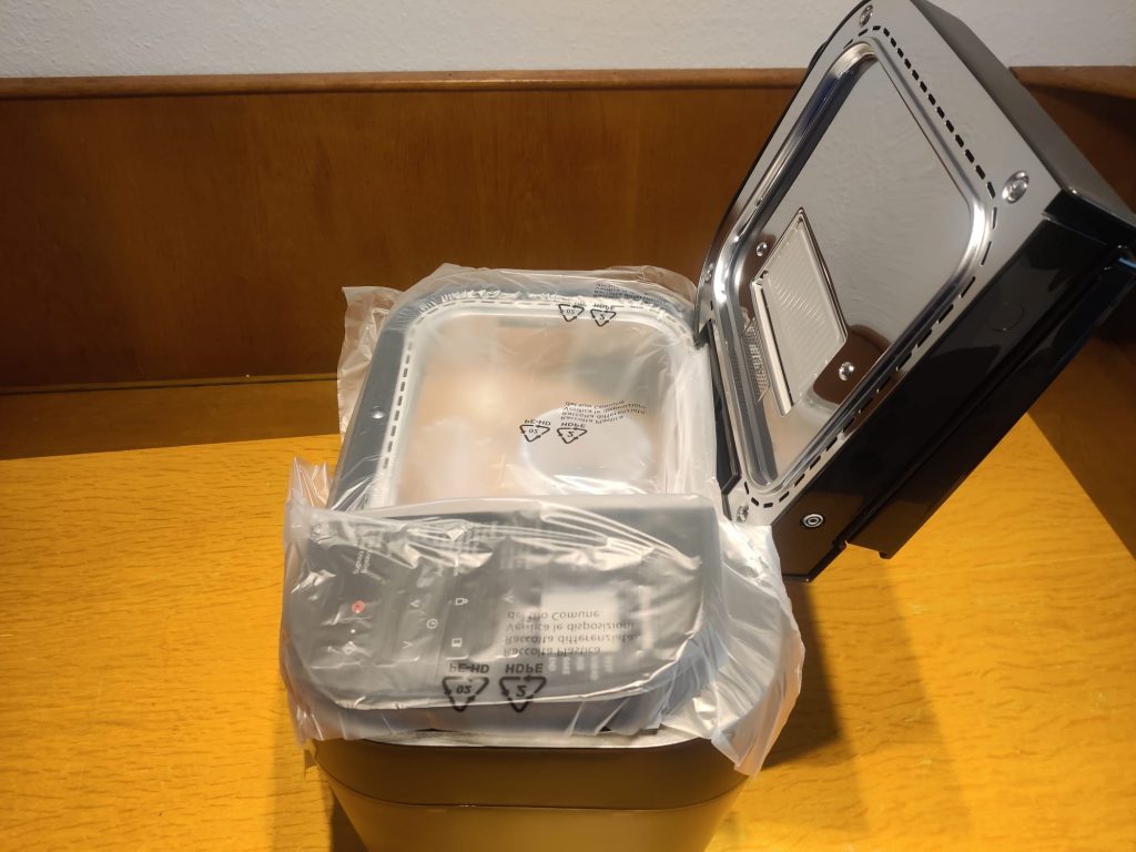 Panasonic SD-R2530K Brotbackautomat Innenverpackung geöffnet