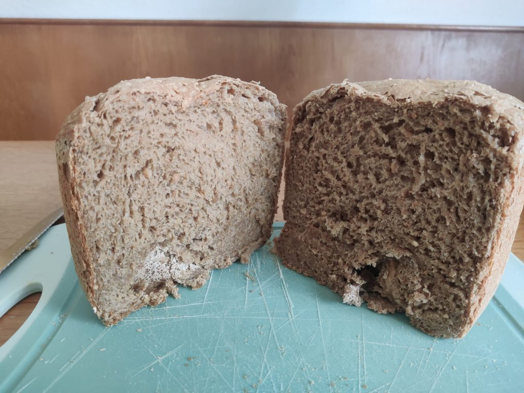 Elite Gourmet EBM8103B Brotbackautomat fertiges Brot aufgeschnitten