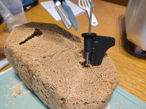 TZS First Austria FA-5152-3 Brotbackautomat Knethaken beim Entfernen